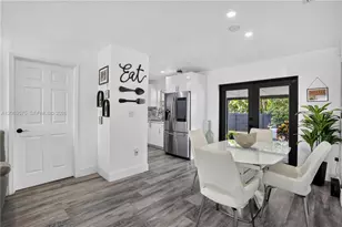 10660 SW 164th St, Miami, FL 33157 - Photo 9