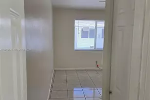 2225 Van Buren St, Hollywood, FL 33020 - Photo 23