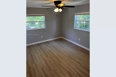 7820 NE Bayshore Ct #208, Miami, FL 33138 - Photo 9