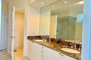 17555 Collins Ave, Sunny Isles Beach, FL 33160 - Photo 13