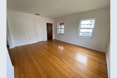 33 Madeira Ave #3, Coral Gables, FL 33134 - Photo 9