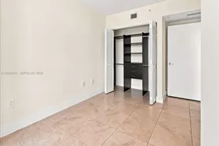 41 SE 5th St, Miami, FL 33131 - Photo 23