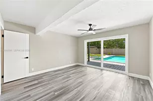 450 SW 1st St, Boca Raton, FL 33432 - Photo 29