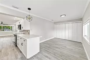450 SW 1st St, Boca Raton, FL 33432 - Photo 11