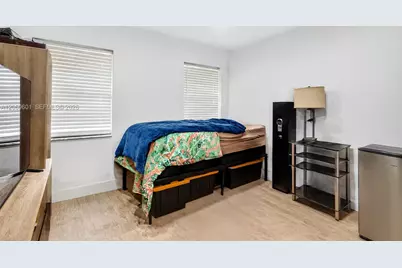 18847 NW 83rd Pl, Hialeah, FL 33015 - Photo 25