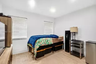 18847 NW 83rd Pl, Hialeah, FL 33015 - Photo 25