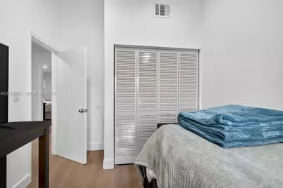 18847 NW 83rd Pl, Hialeah, FL 33015 - Photo 29