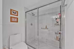 3500 Mystic Pointe Dr, Aventura, FL 33180 - Photo 19