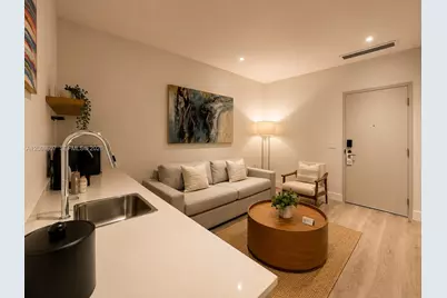 229 SW 9th St #604, Miami, FL 33130 - Photo 5