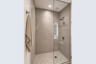 229 SW 9th St #604, Miami, FL 33130 - Photo 29