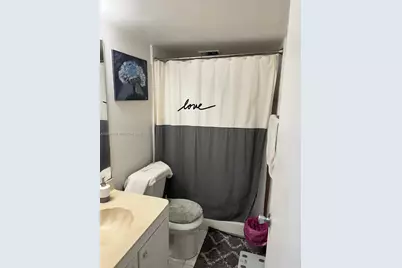2020 NE 135th St #609, North Miami, FL 33181 - Photo 13