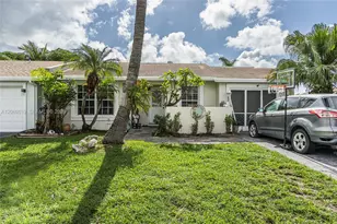 5510 S Lakewood Cir S, Margate, FL 33063 - Photo 21