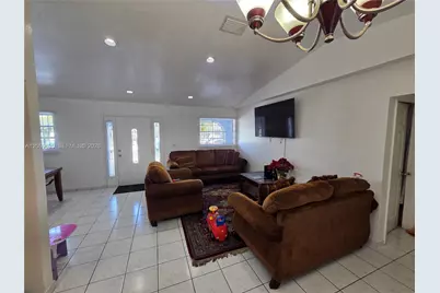 7825 W 4th Ln, Hialeah, FL 33014 - Photo 3