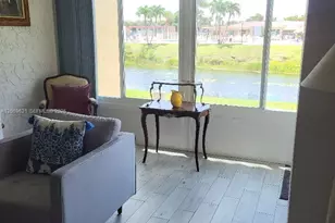 136 Lake Dora Dr, West Palm Beach, FL 33411 - Photo 13