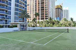 17555 Collins Ave, Sunny Isles Beach, FL 33160 - Photo 47