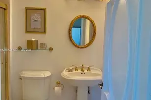 17555 Collins Ave, Sunny Isles Beach, FL 33160 - Photo 37