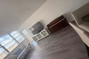 1351 NE Miami Gardens Dr, Miami, FL 33179 - Photo 5
