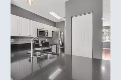 2928 SE 2nd St #3, Homestead, FL 33033 - Photo 11