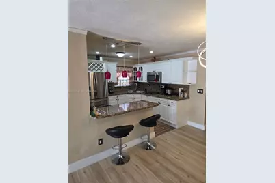 19001 NW 49th Ct, Opa-Locka, FL 33055 - Photo 9