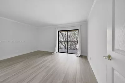 185 Lakeview Dr #201, Weston, FL 33326 - Photo 11