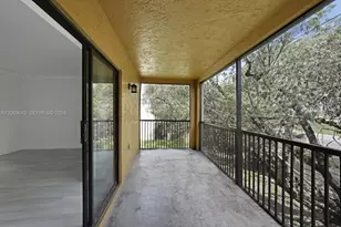 185 Lakeview Dr, Weston, FL 33326 - Photo 31