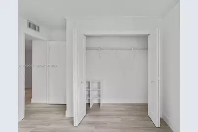 185 Lakeview Dr #201, Weston, FL 33326 - Photo 23