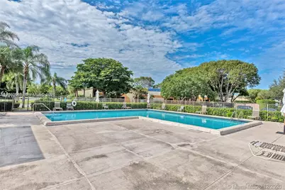 185 Lakeview Dr #201, Weston, FL 33326 - Photo 33