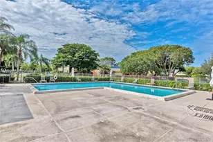 185 Lakeview Dr, Weston, FL 33326 - Photo 33