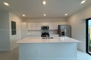 1432 NE 4th Ave, Florida City, FL 33034 - Photo 5