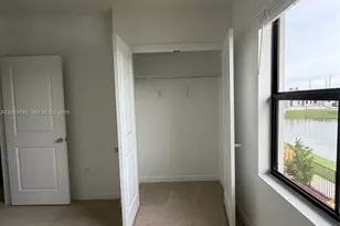 1432 NE 4th Ave, Florida City, FL 33034 - Photo 9