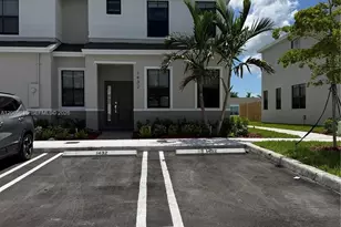 1432 NE 4th Ave, Florida City, FL 33034 - Photo 1