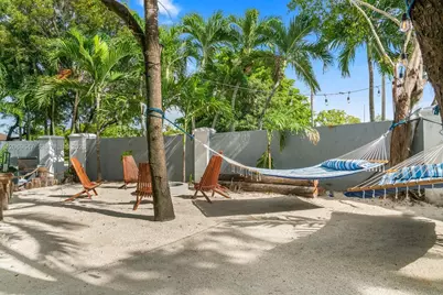 12141 Walsh Blvd, Miami, FL 33184 - Photo 5