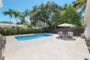 940 NE 117th St, Biscayne Park, FL 33161 - Photo 1