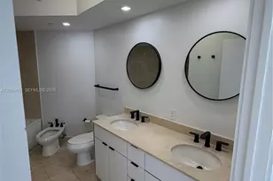 6365 Collins Ave, Miami Beach, FL 33141 - Photo 23