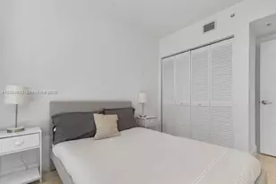 41 SE 5th St, Miami, FL 33131 - Photo 7