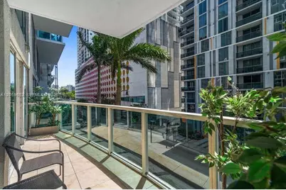 41 SE 5th St #308, Miami, FL 33131 - Photo 3