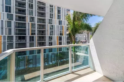41 SE 5th St #308, Miami, FL 33131 - Photo 23