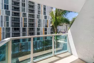 41 SE 5th St, Miami, FL 33131 - Photo 23