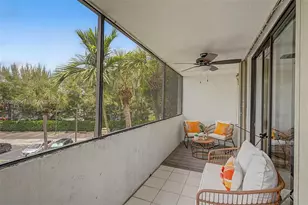 10852 N Kendall Dr, Miami, FL 33176 - Photo 25