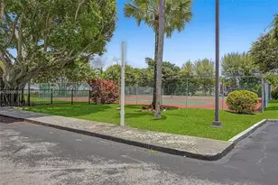10852 N Kendall Dr, Miami, FL 33176 - Photo 29