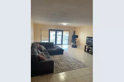 6364 Milk Wagon Ln, Miami Lakes, FL 33014 - Photo 7