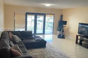 6364 Milk Wagon Ln, Miami Lakes, FL 33014 - Photo 7