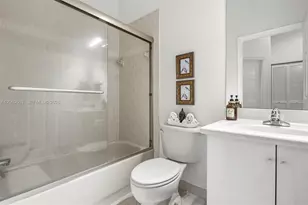 1514 Winterberry Ln, Weston, FL 33327 - Photo 27