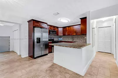 6270 NW 16th Ct, Sunrise, FL 33313 - Photo 11