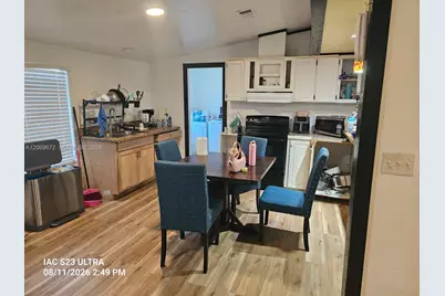 6 Ct SW 6th Ct, Davie, FL 33325 - Photo 5