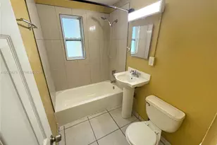 730 NW 15th Terrace, Fort Lauderdale, FL 33311 - Photo 7