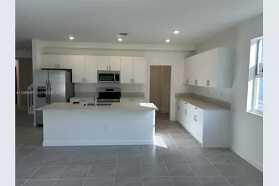 2342 SE 30th St, Homestead, FL 33035 - Photo 5