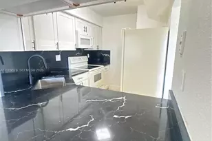 8500 NW 8th St, Miami, FL 33126 - Photo 7