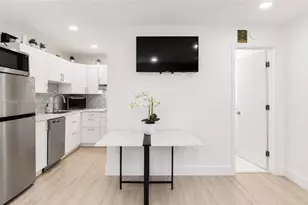 1125 Almeria Ave, Coral Gables, FL 33134 - Photo 9