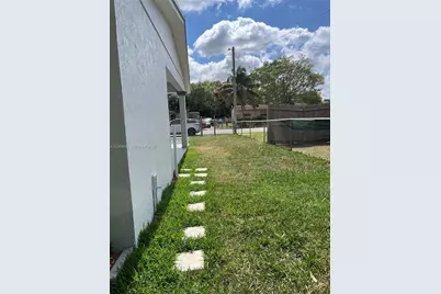 2231 NW 9th Pl #H, Fort Lauderdale, FL 33311 - Photo 19